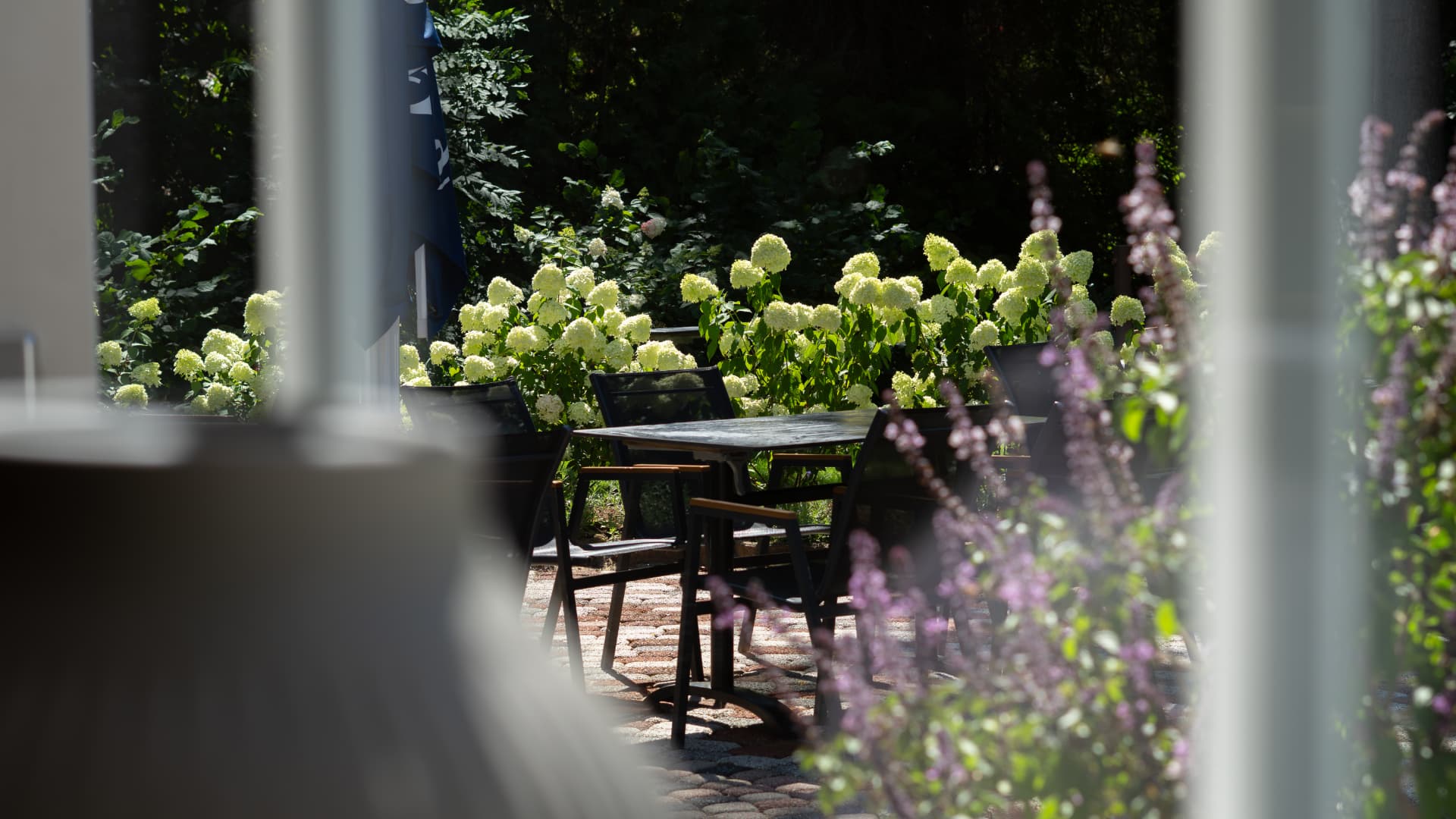 Terrasse im Cafégarten